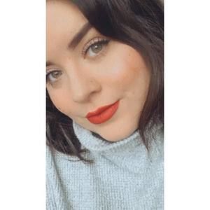 Meet your Posher, Jillian